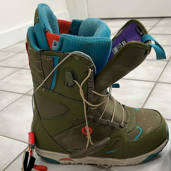 Burton Snowboard Boots - Picture 5 of 5